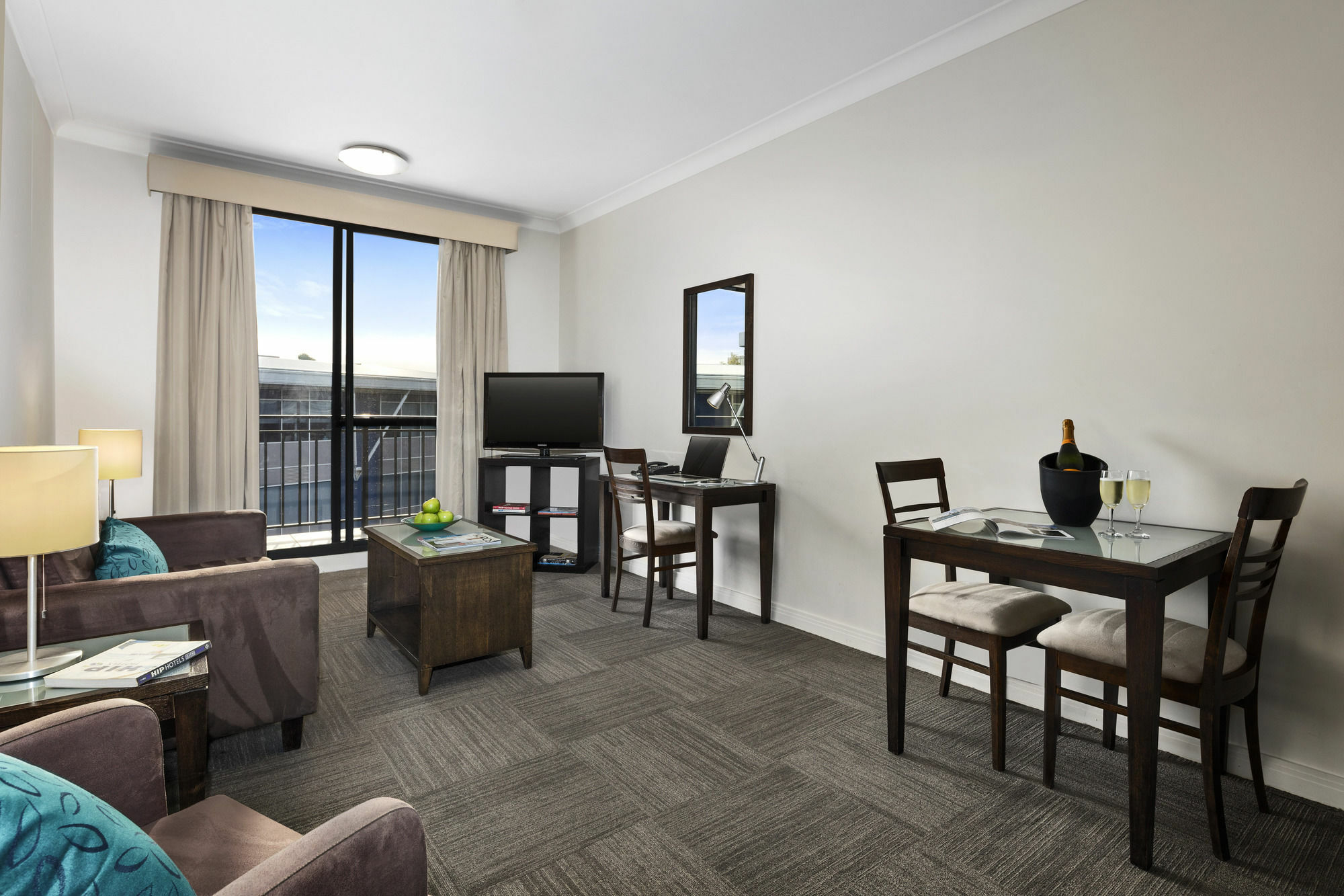 Oaks Sydney North Ryde Suites Ngoại thất bức ảnh